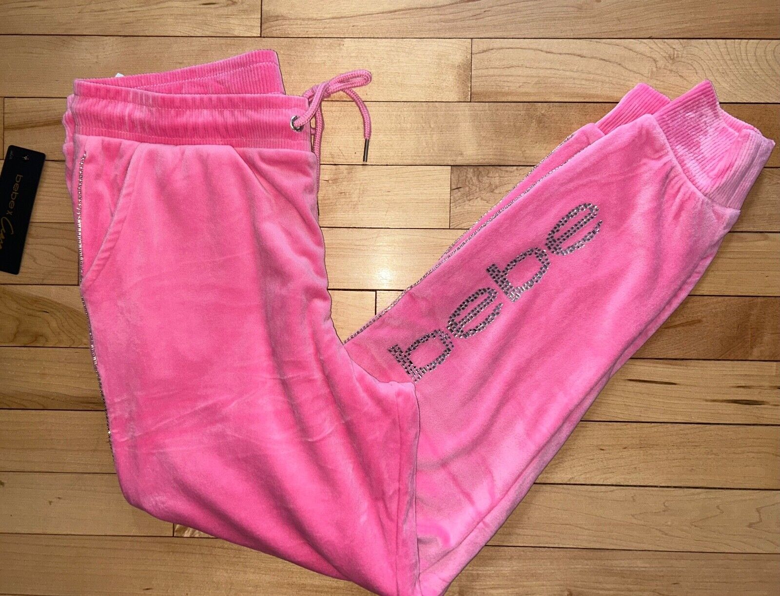 NEW ! NWT BEBE Plush Rhinestone Logo Velour Jogger Pants Pink Taffy Size M