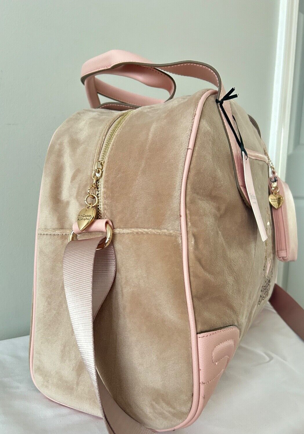 NEW! NWT JUICY COUTURE Heritage Velour Weekender Bag in Cafe/Pink