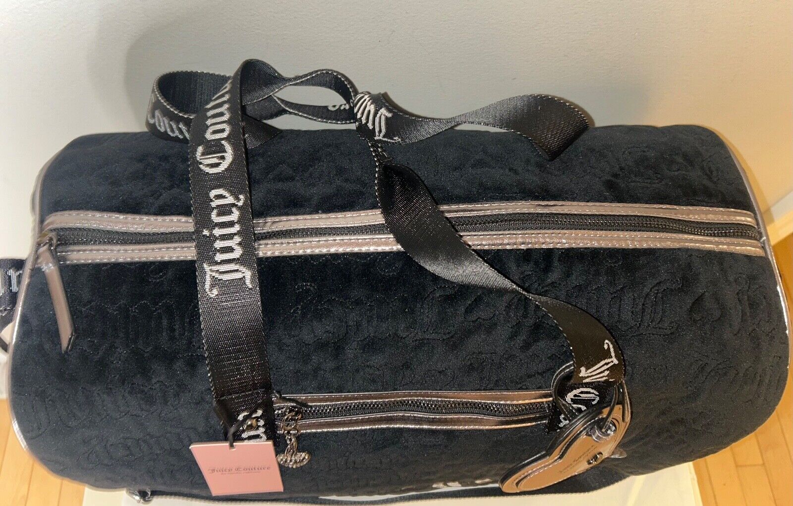 NEW! NWT JUICY COUTURE Vintage Dreams Velour Weekender Bag Black Liquorice