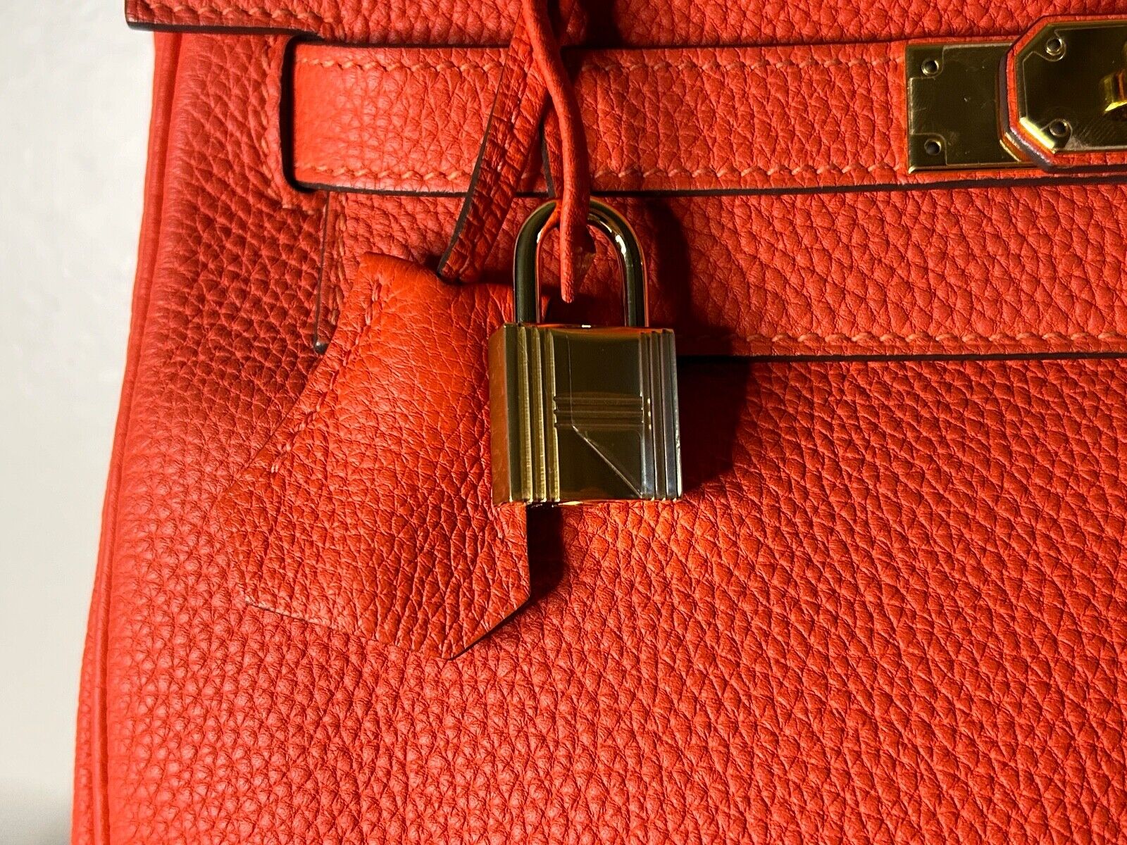 HERMES Kelly 28 Capucine Togo Leather Gold Hardware