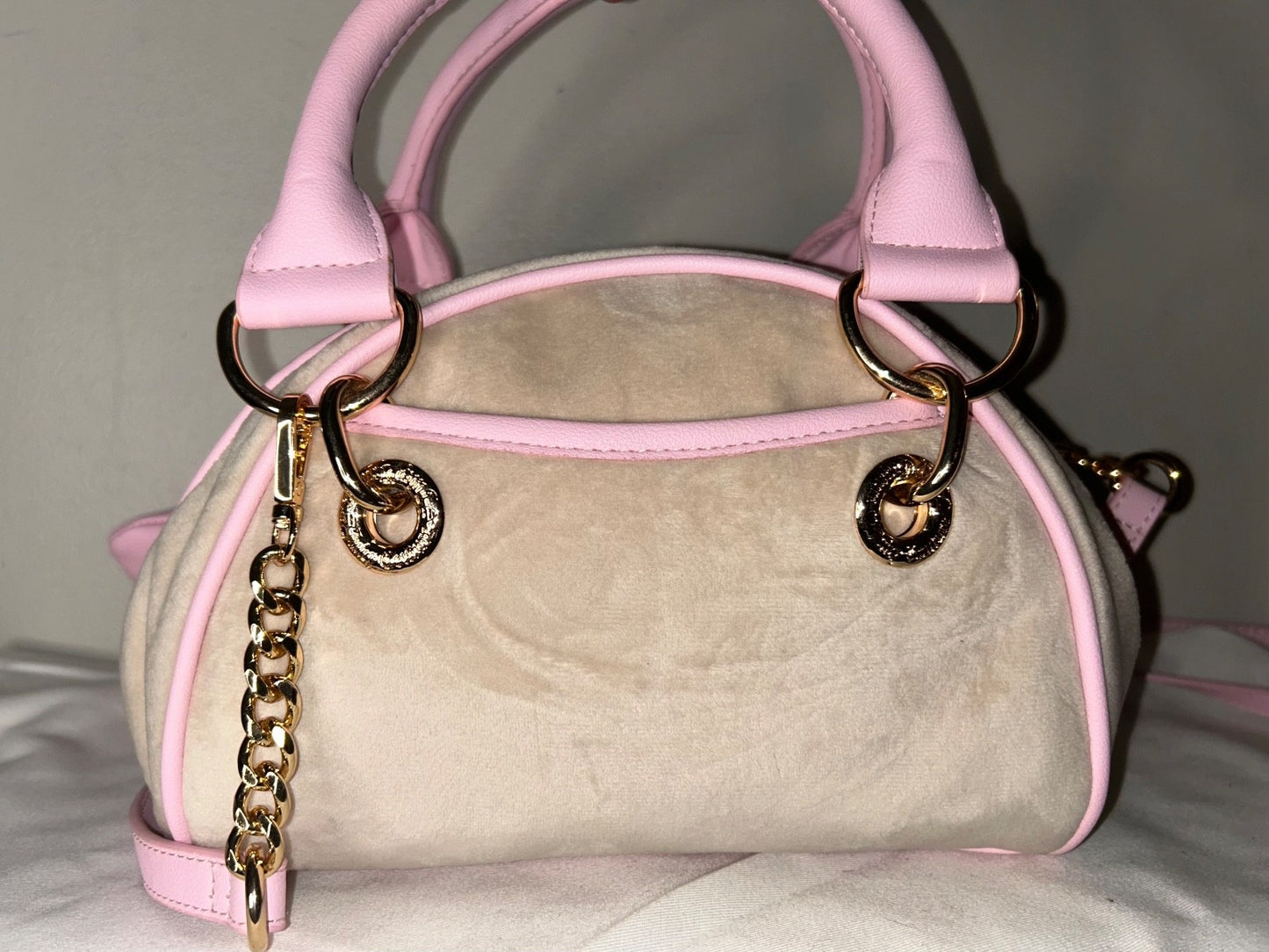 NEW! NWT JUICY COUTURE Velour Dreamy Juicy Satchel Bag in Sandstone/Light Pink