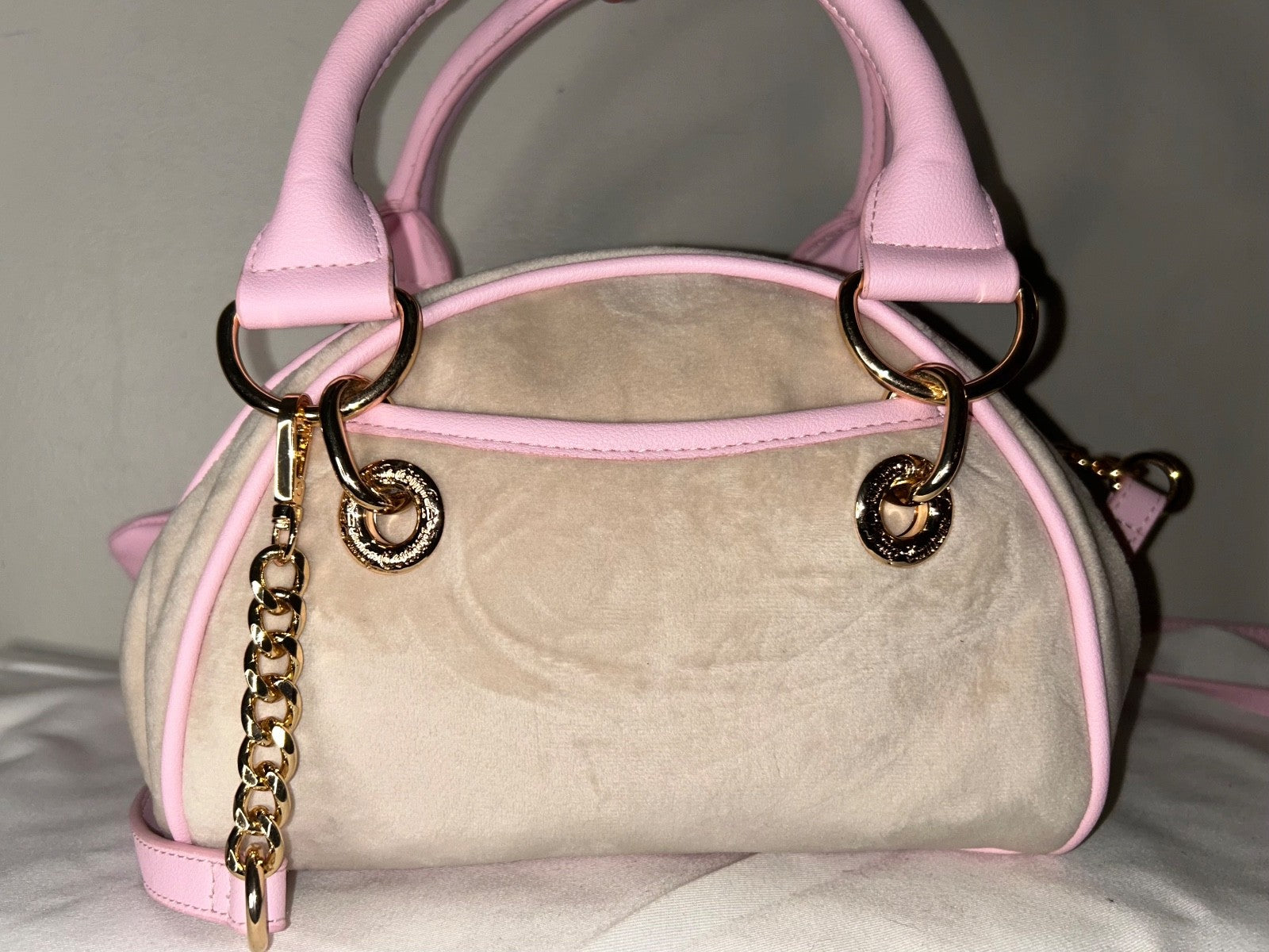 NEW! NWT JUICY COUTURE Velour Dreamy Juicy Satchel Bag in Sandstone/Light Pink