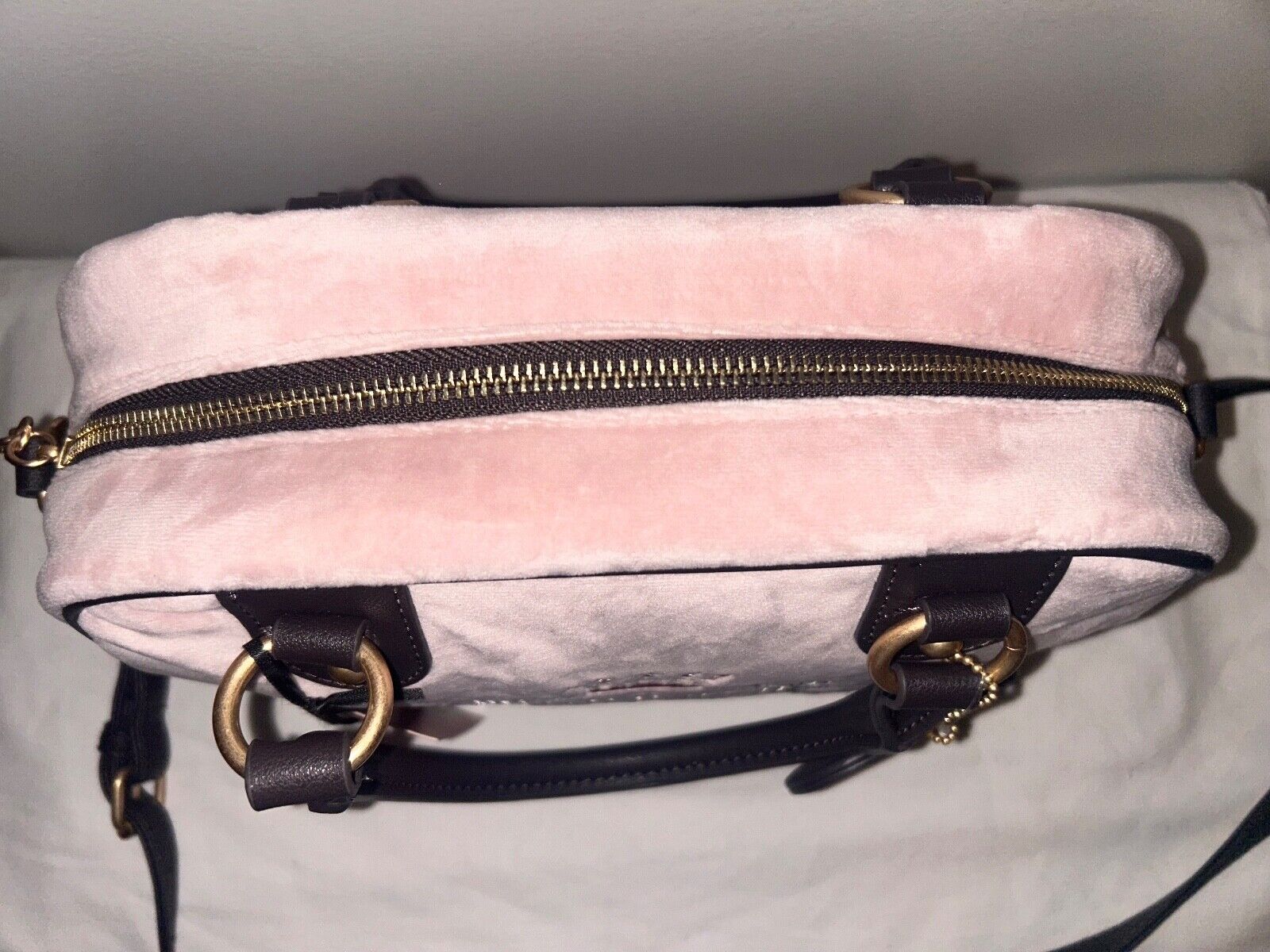 NEW! NWT JUICY COUTURE Urban Heritage Bowler Velour Crossbody Bag Dusty Pink