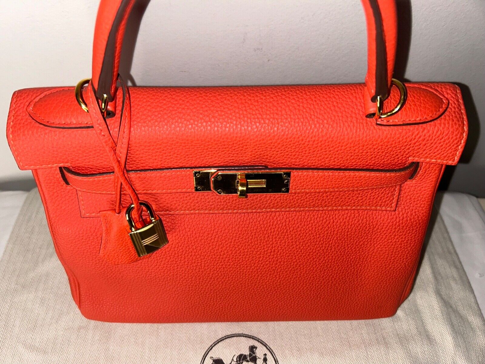 HERMES Kelly 28 Capucine Togo Leather Gold Hardware