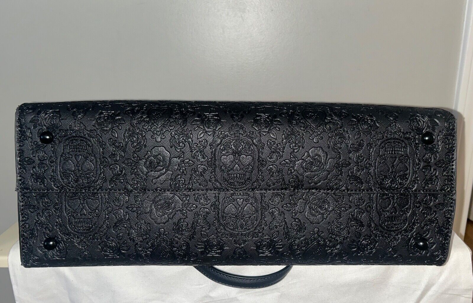 NEW! NWT BETSEY JOHNSON Large Skull Embossed XOKIARA2 Tote Bag Black