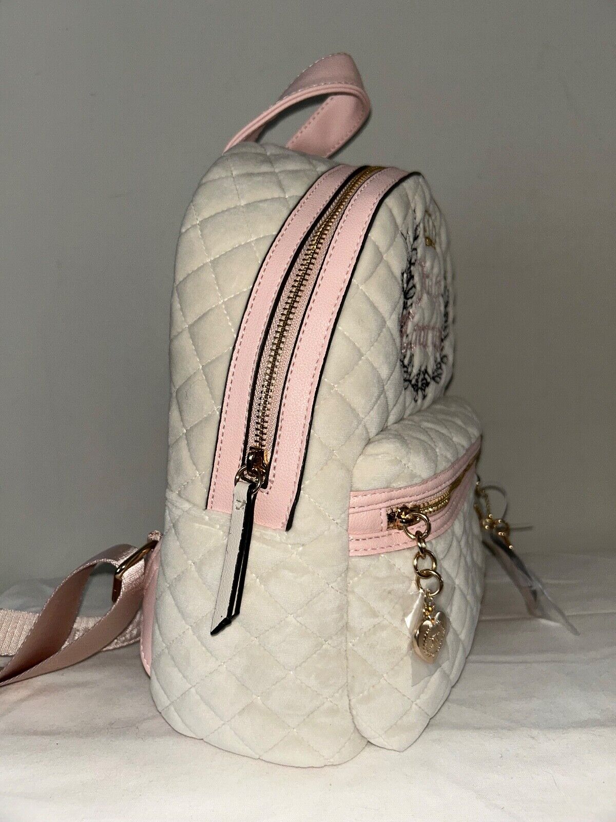NEW ! NWT JUICY COUTURE Velour Royal Moment Medium Backpack Crystal/Pink Clay