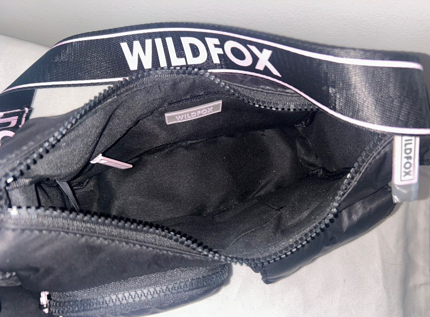 NEW! NWT WILDFOX Nylon Crossbody Multifunction Logo Bag Black