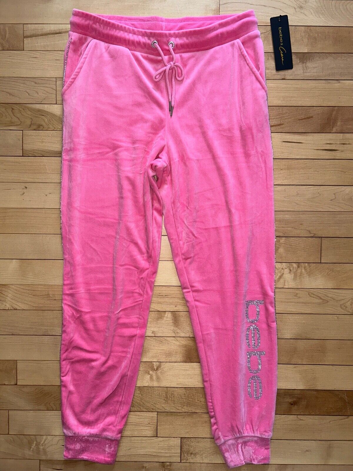 NEW ! NWT BEBE Plush Rhinestone Logo Velour Jogger Pants Pink Taffy Size M