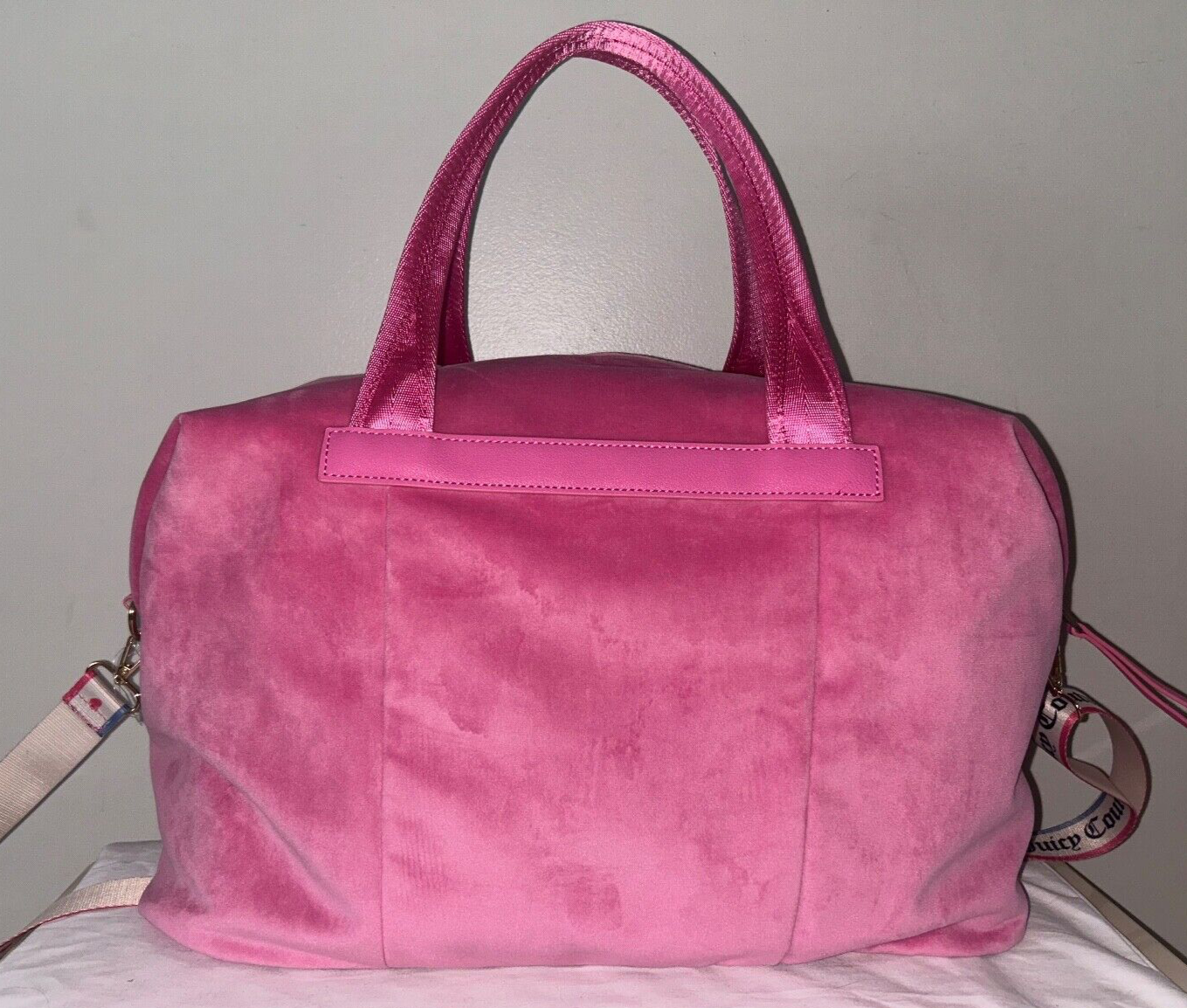 NEW! NWT JUICY COUTURE Velour Wordplay Weekender Bag Juicy Pink