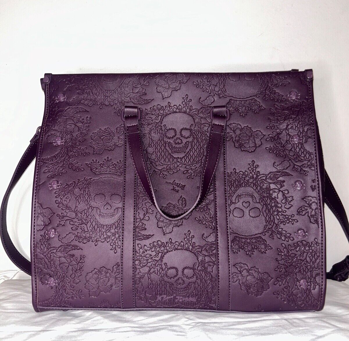 NEW! NWT BETSEY JOHNSON Large Skull Embossed XOMattie Tote Bag Plum