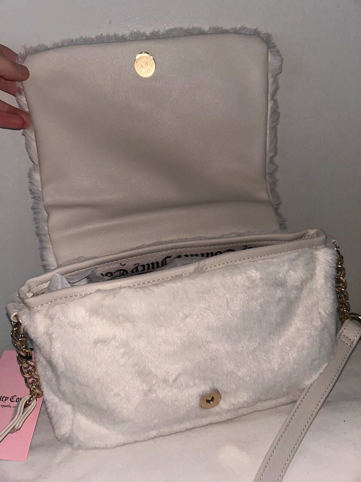 NEW! NWT JUICY COUTURE Lets Get Cozy Faux Fur Crossbody Angel White