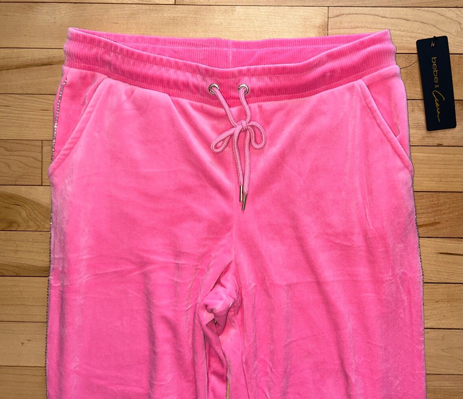 NEW ! NWT BEBE Plush Rhinestone Logo Velour Jogger Pants Pink Taffy Size M