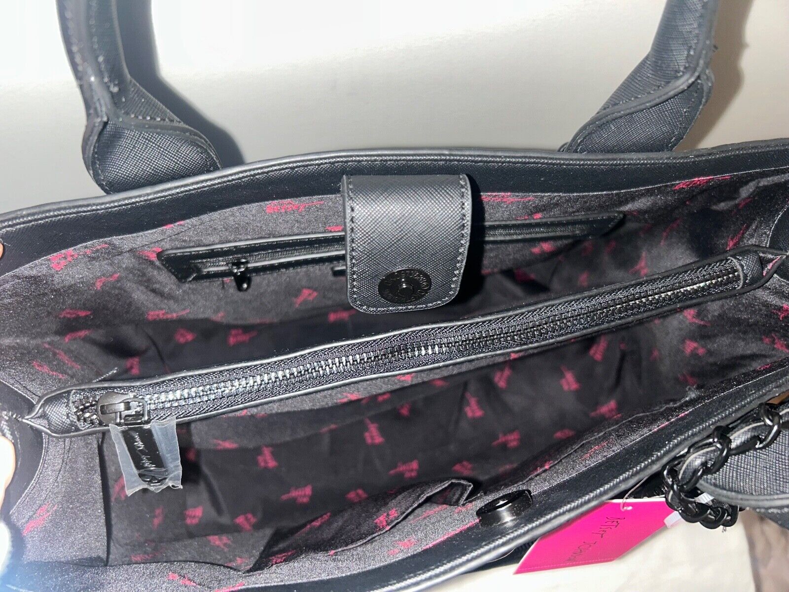 NEW! NWT BETSEY JOHNSON Large Skull Embossed XOKIARA2 Tote Bag Black