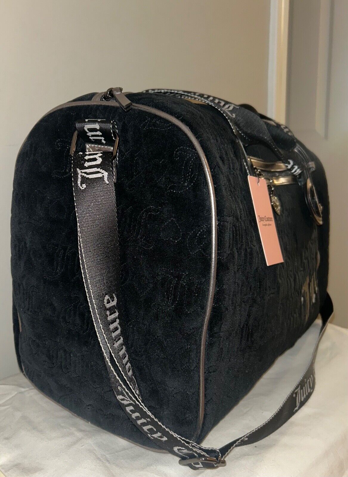 NEW! NWT JUICY COUTURE Vintage Dreams Velour Weekender Bag Black Liquorice
