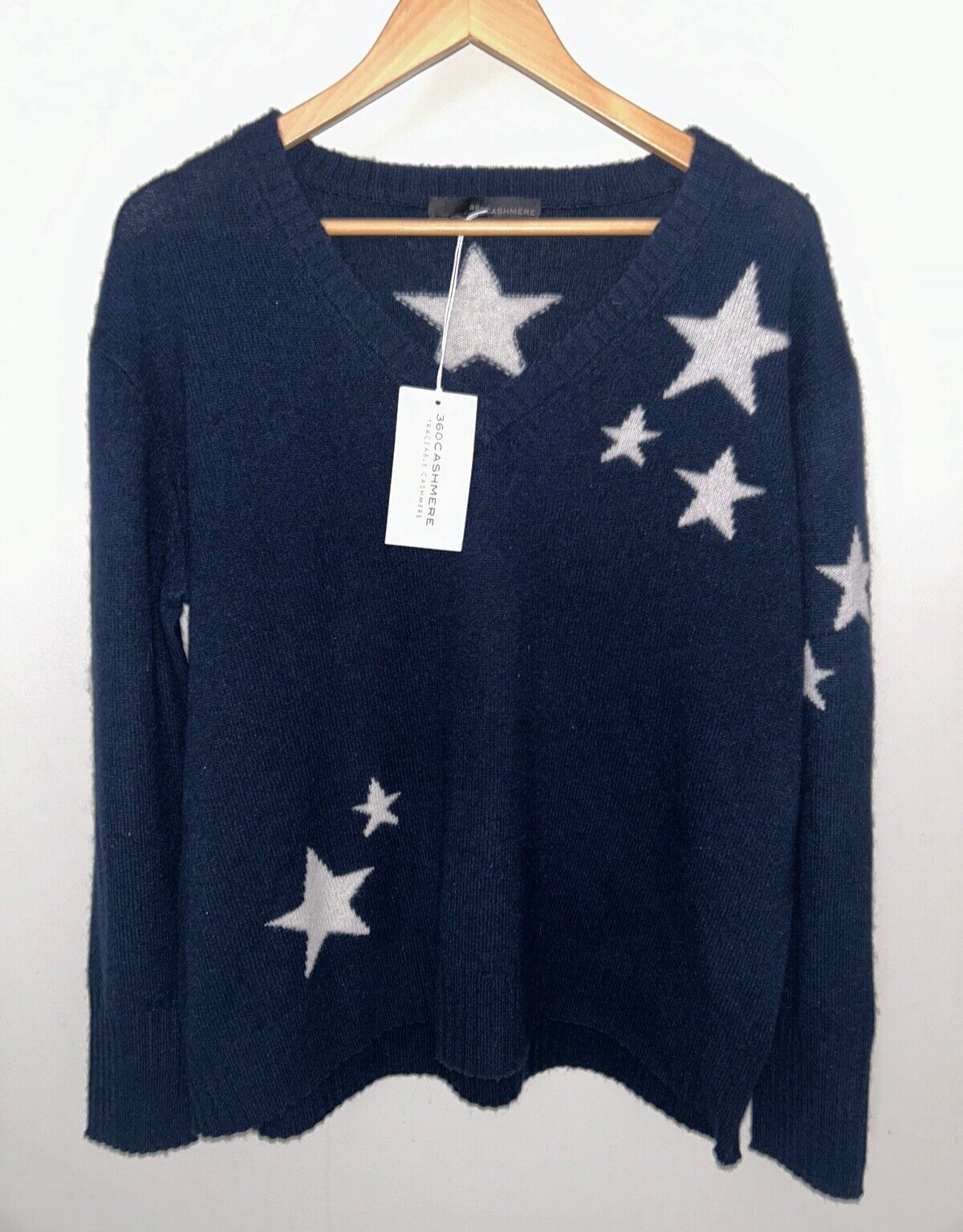 $525 NEW ! NWT 360CASHMERE Jayla Star Print 100% Cashmere Sweater Navy Size L