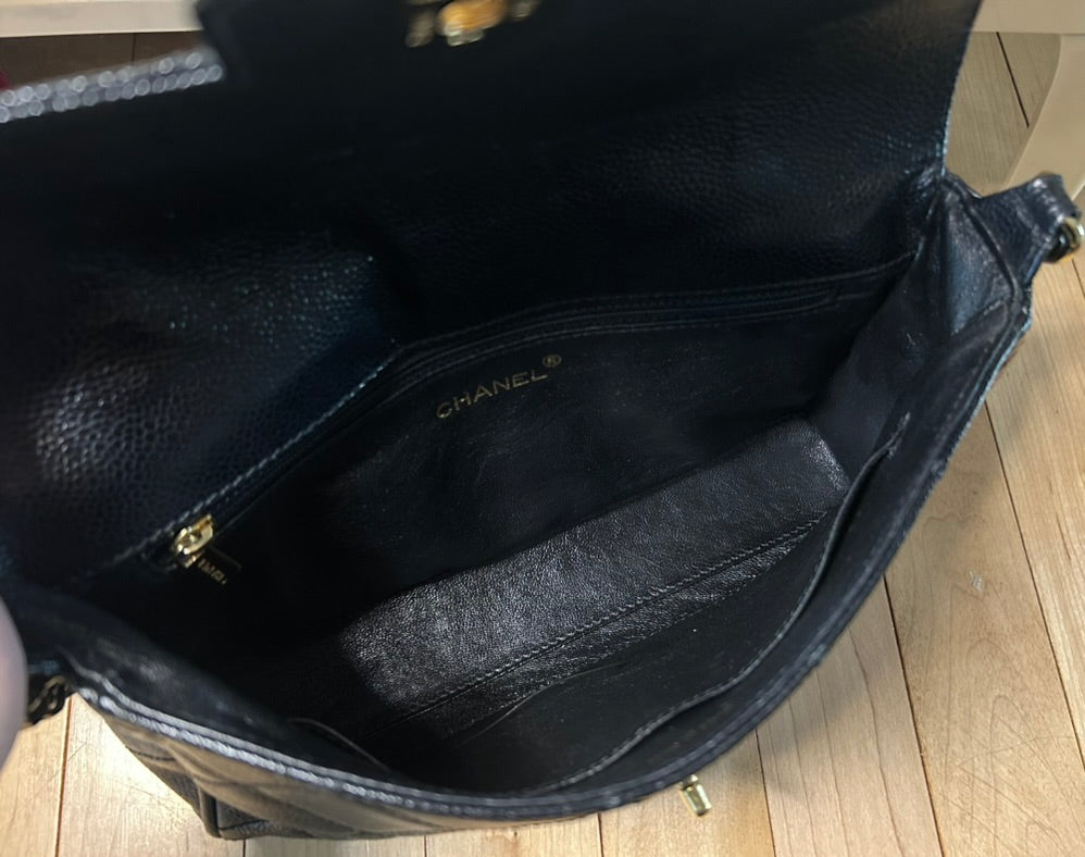 CHANEL Medium Classic Single Flap Quilted Caviar Handbag Black / 24k Gold RARE