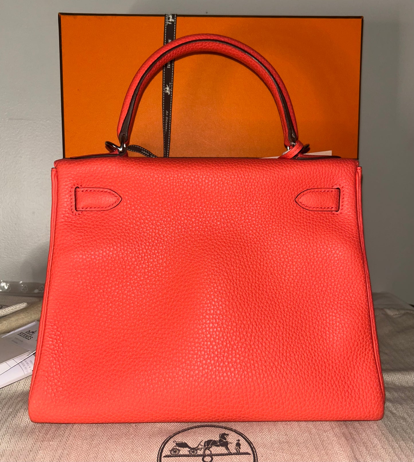 HERMÈS Kelly 28 Rose Texas Clemence Palladium Hardware Handbag - Z Stamp