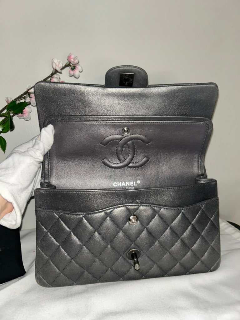 CHANEL Medium Double Flap Metallic Gray Pearlescent Leather Quilted Handbag