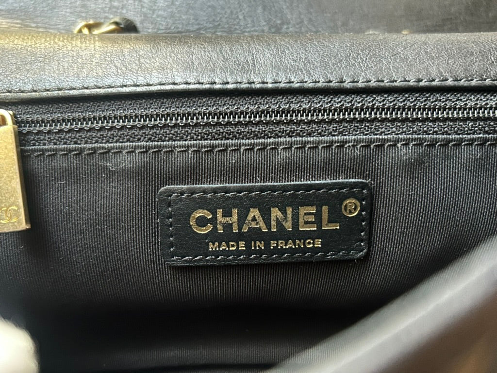 CHANEL CC Braided Saddle Flap Bag Quilted Lambskin Black/Dark Navy