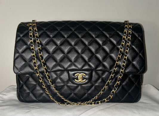 CHANEL 24C XXL Travel Flap Bag Quilted Calfskin Leather Black / Gold Hardware