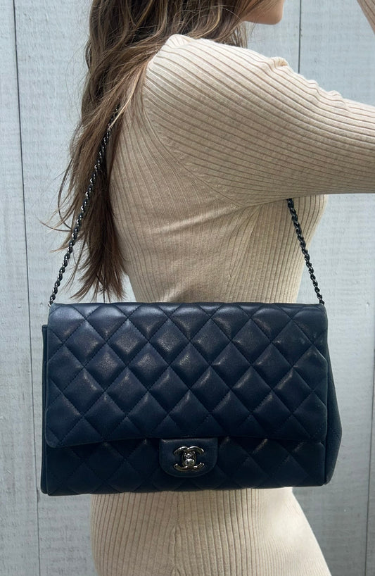 CHANEL Classic Quilted Lambskin Leather Single Flap Shoulder Bag Navy Blue