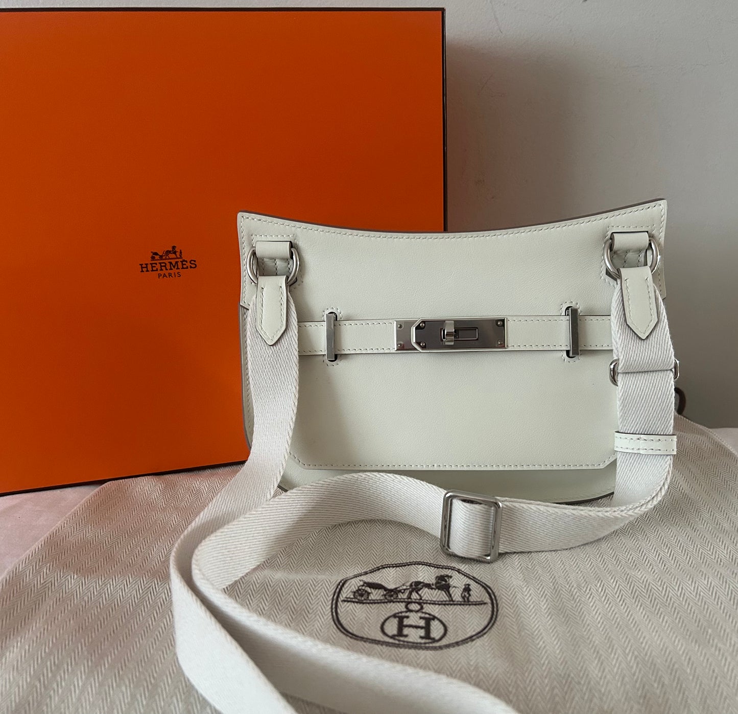 HERMES Jypsiere Mini Mushroom White Swift Leather Palladium Hardware Handbag