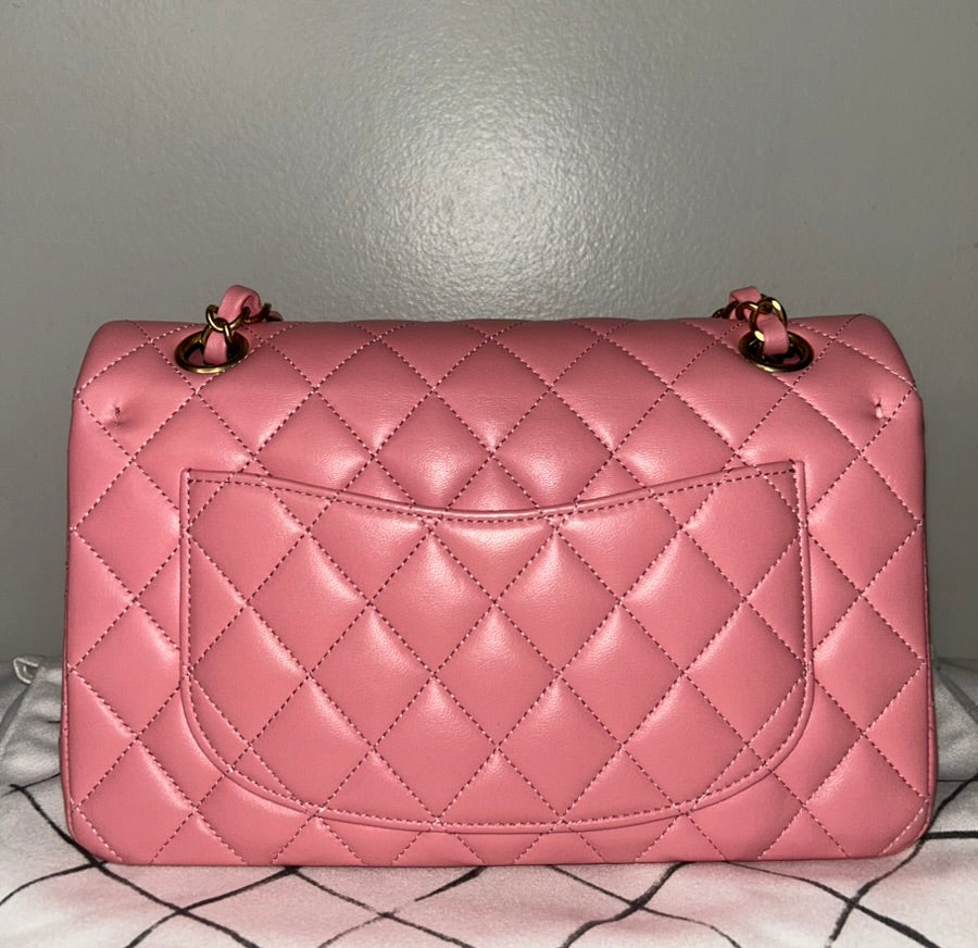 CHANEL Classic Small Double Flap Bag Quilted Lambskin Light Pink / Gold