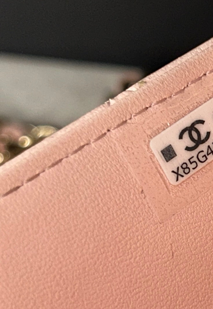 CHANEL 25S Phone Crossbody Flap Bag Quilted Lambskin Light Pink/Gold 2025 *RARE*