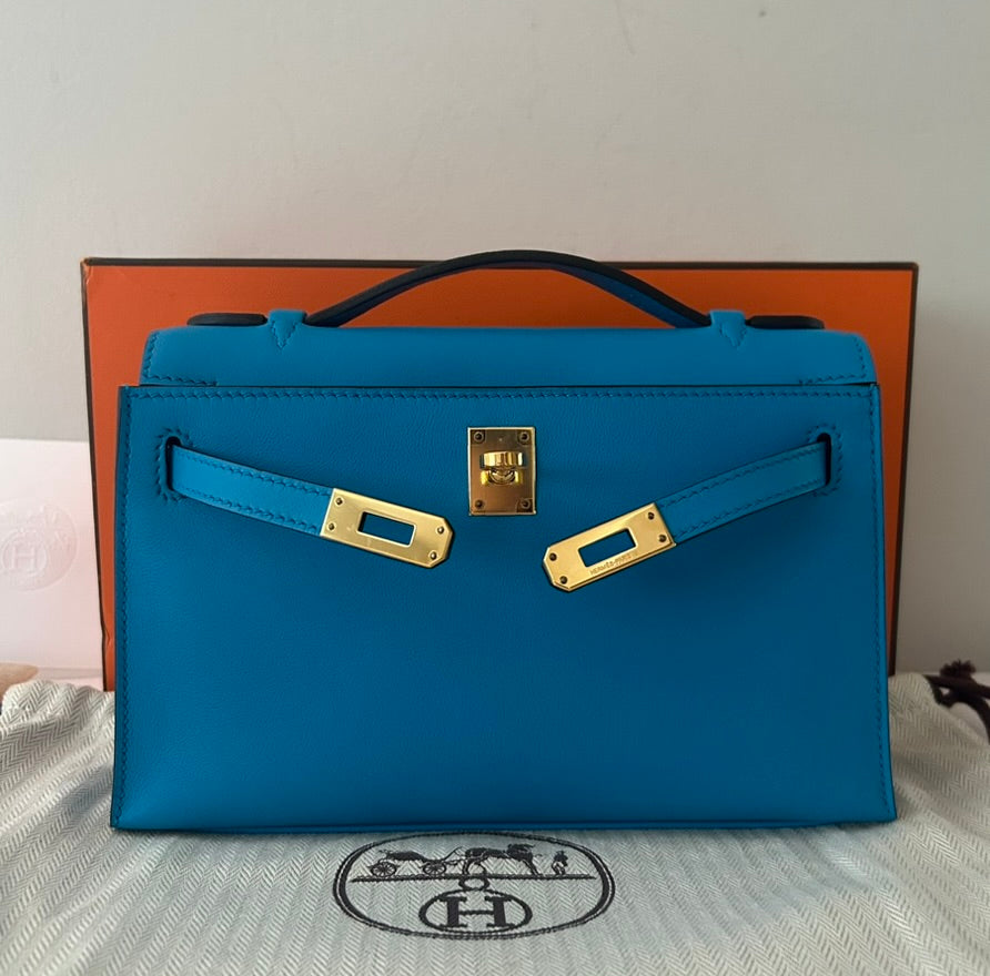 HERMÈS Kelly Pochette Bleu Zanzibar Swift Leather Gold Hardware Stamp A