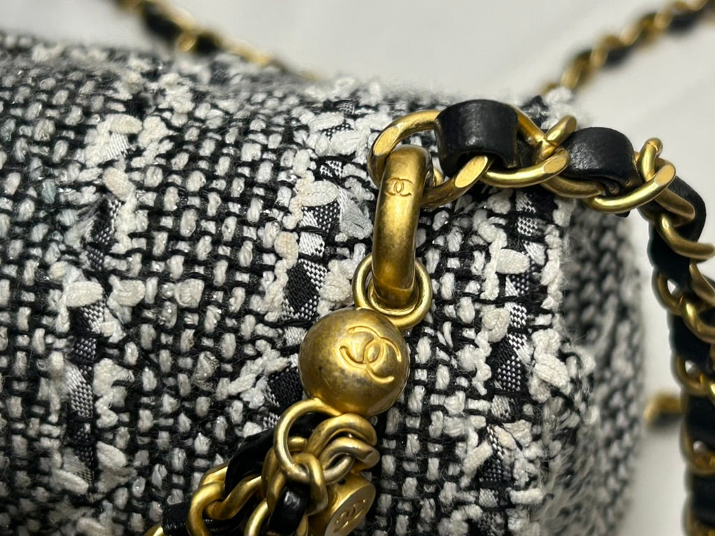 CHANEL CC Mini Pearl Flap Bag Sequin Tweed Black & White / Gold Hardware