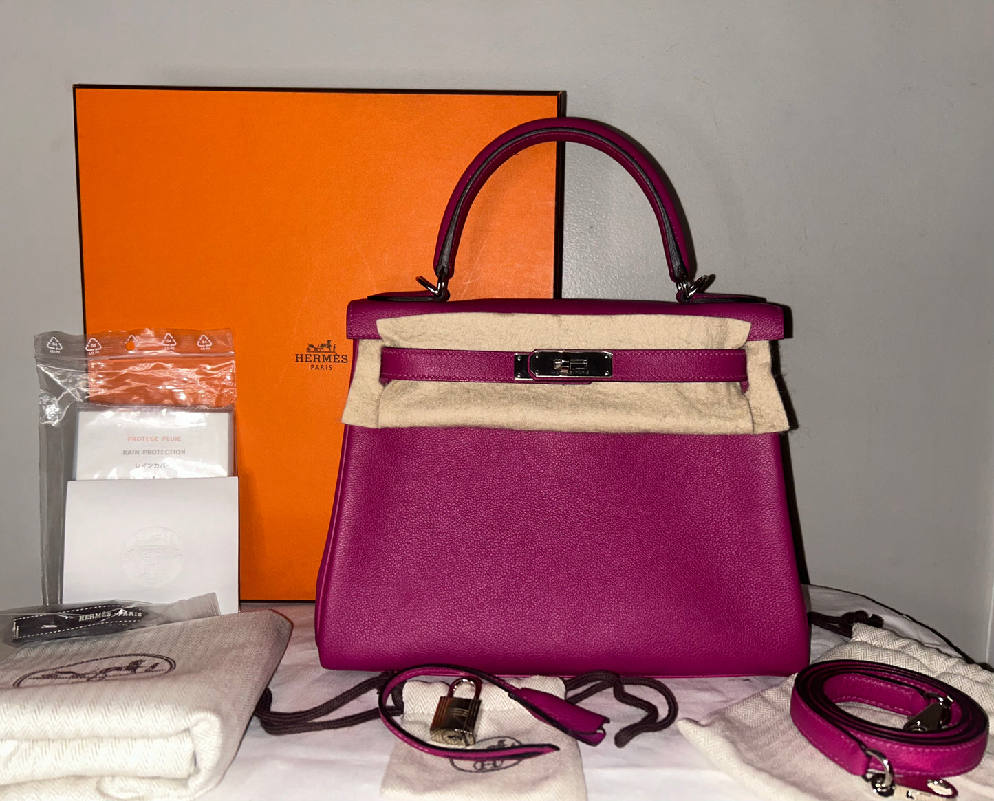 HERMES Kelly 28 Rose Pourpre Evercolor Palladium Hardware