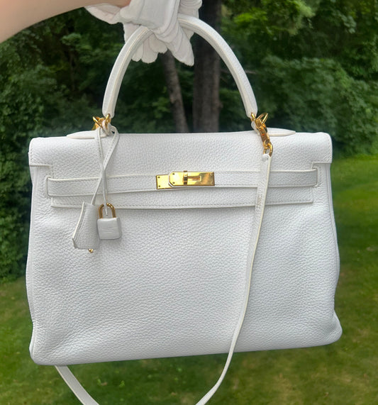 HERMÈS Kelly 35 White Blanc Clemence Leather Gold Hardware Handbag