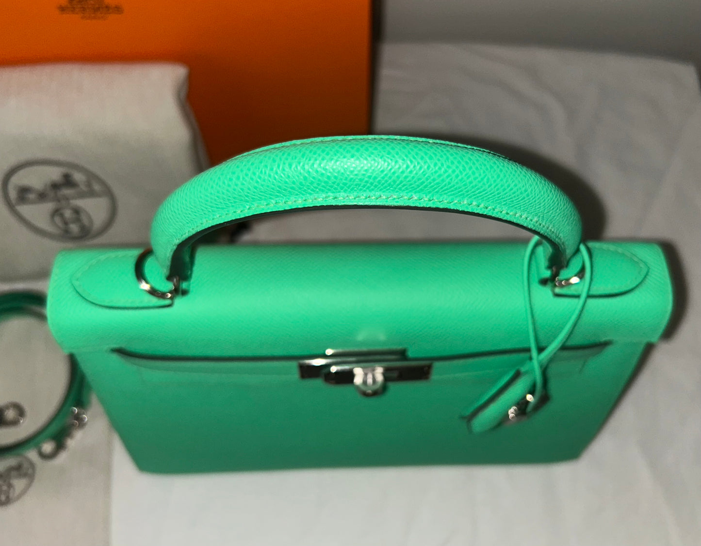 HERMÈS Kelly Sellier 28 Vert Comics Epsom Palladium Hardware Handbag