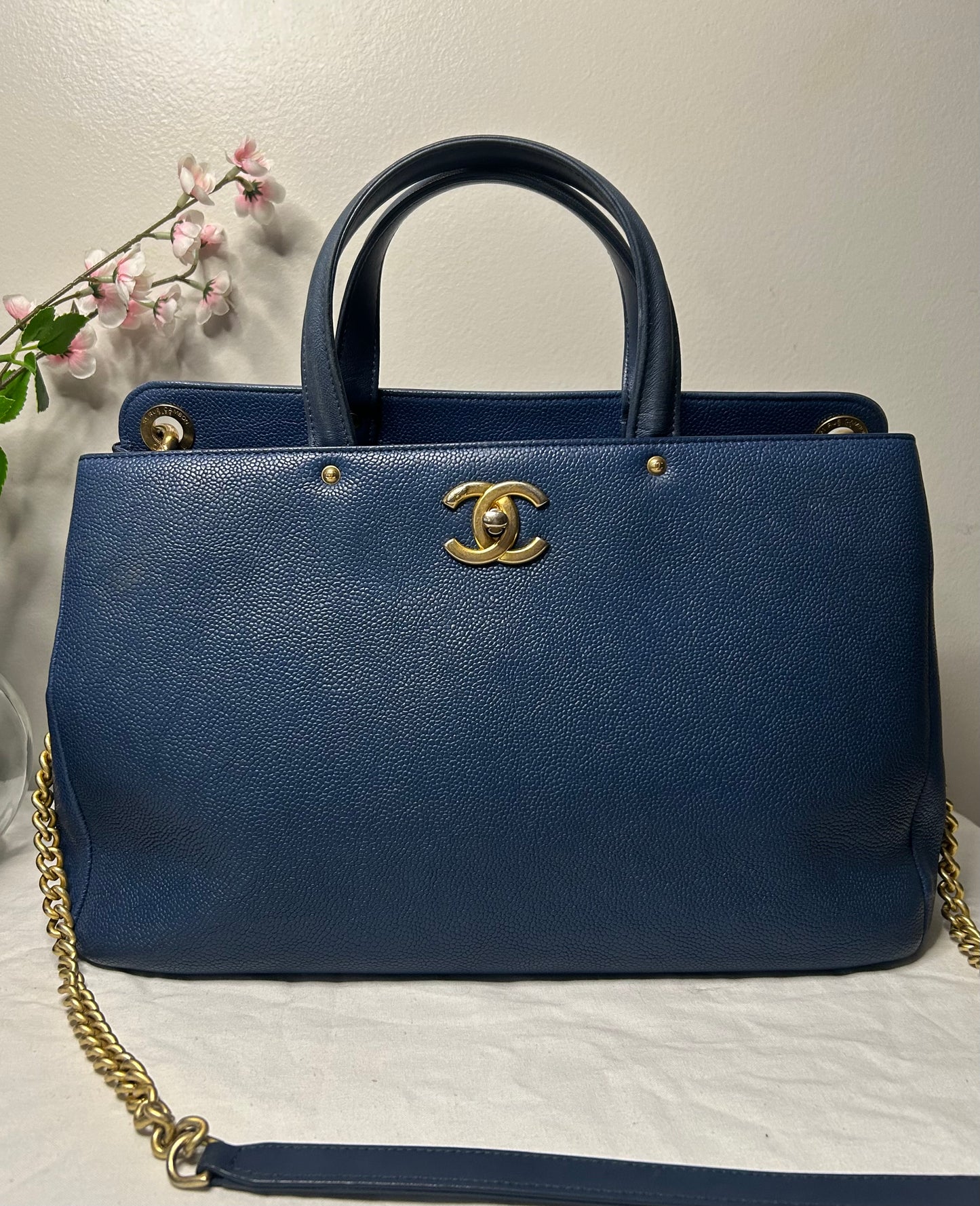 CHANEL CC Lock Large Shopping Tote Bag Caviar Leather Navy Blue
