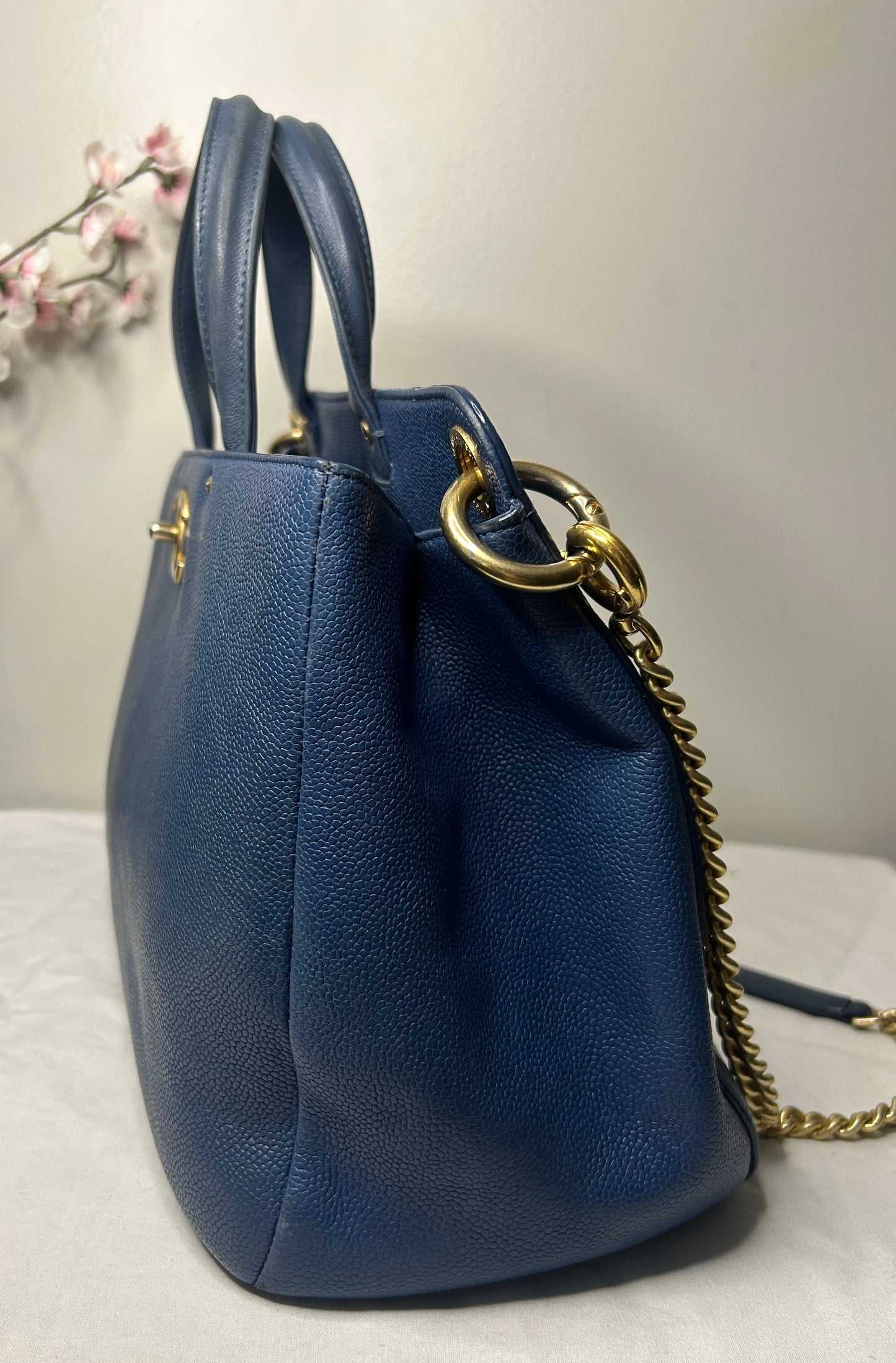 CHANEL CC Lock Large Shopping Tote Bag Caviar Leather Navy Blue