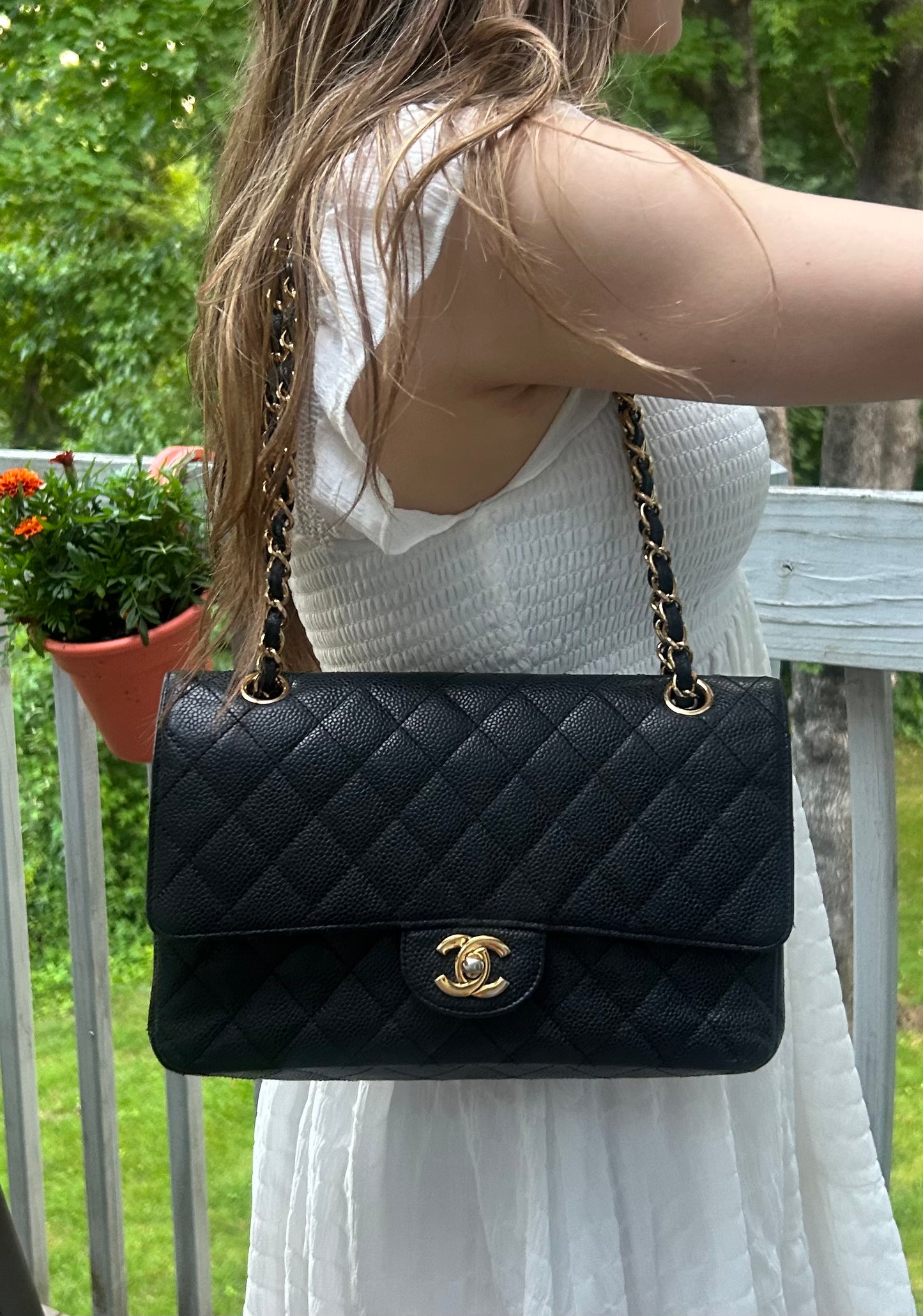 CHANEL Medium Classic Double Flap Caviar Quilted Handbag Black / Gold Hardware