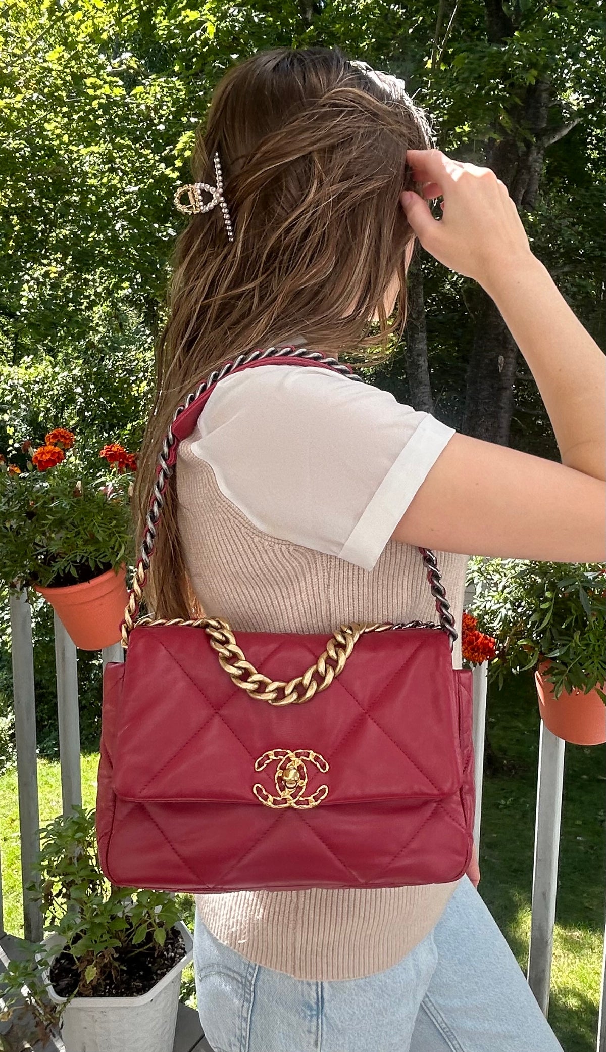 CHANEL 19 Medium Quilted Shiny Lambskin Flap Bag Red
