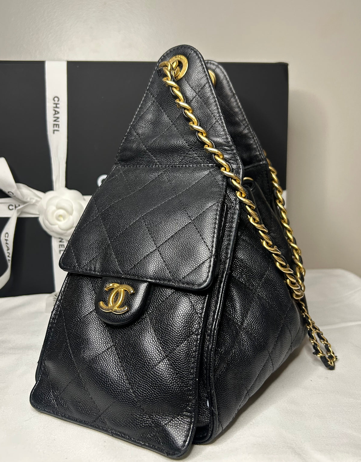 CHANEL 25 Small Hobo Quilted Caviar Leather Handbag Black