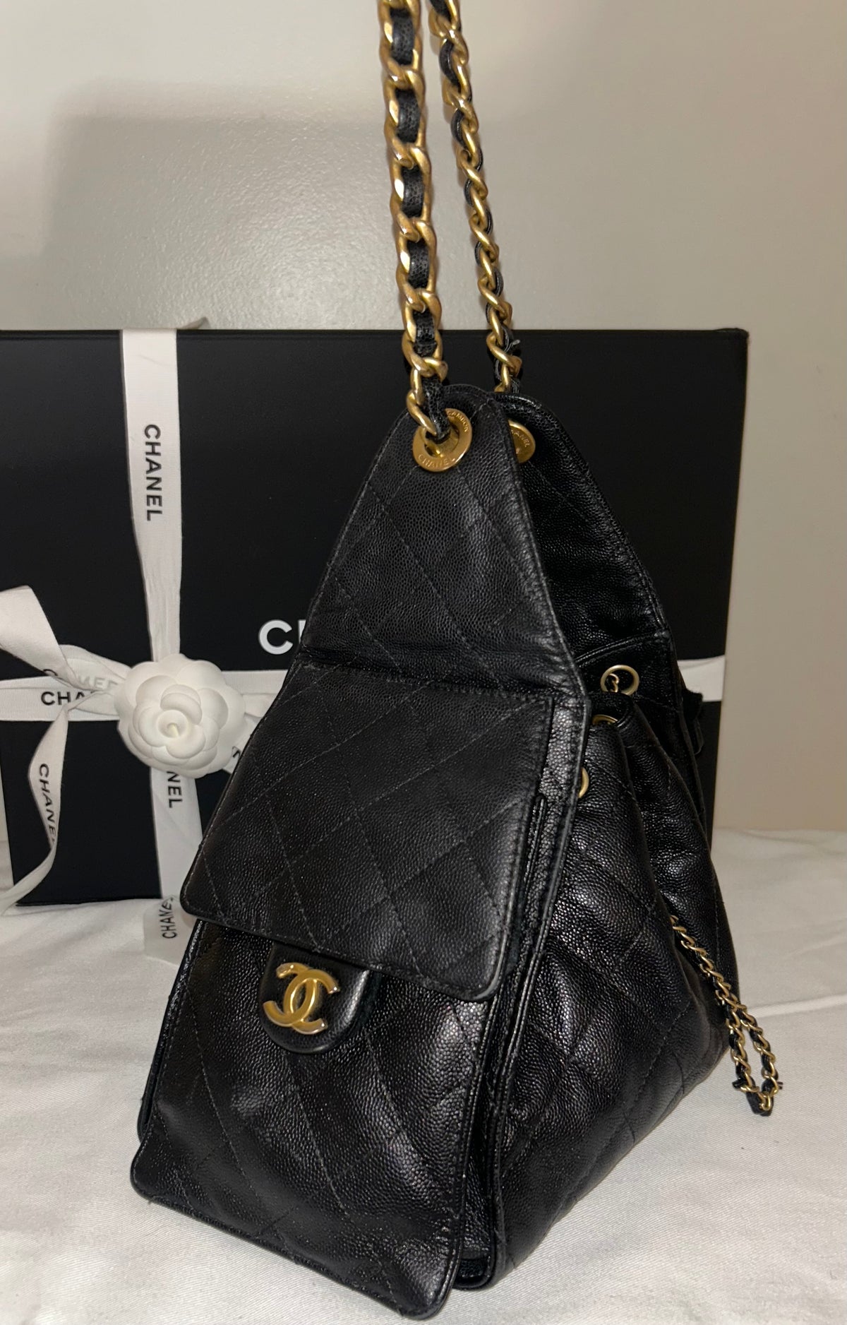 CHANEL 25 Small Hobo Quilted Caviar Leather Handbag Black