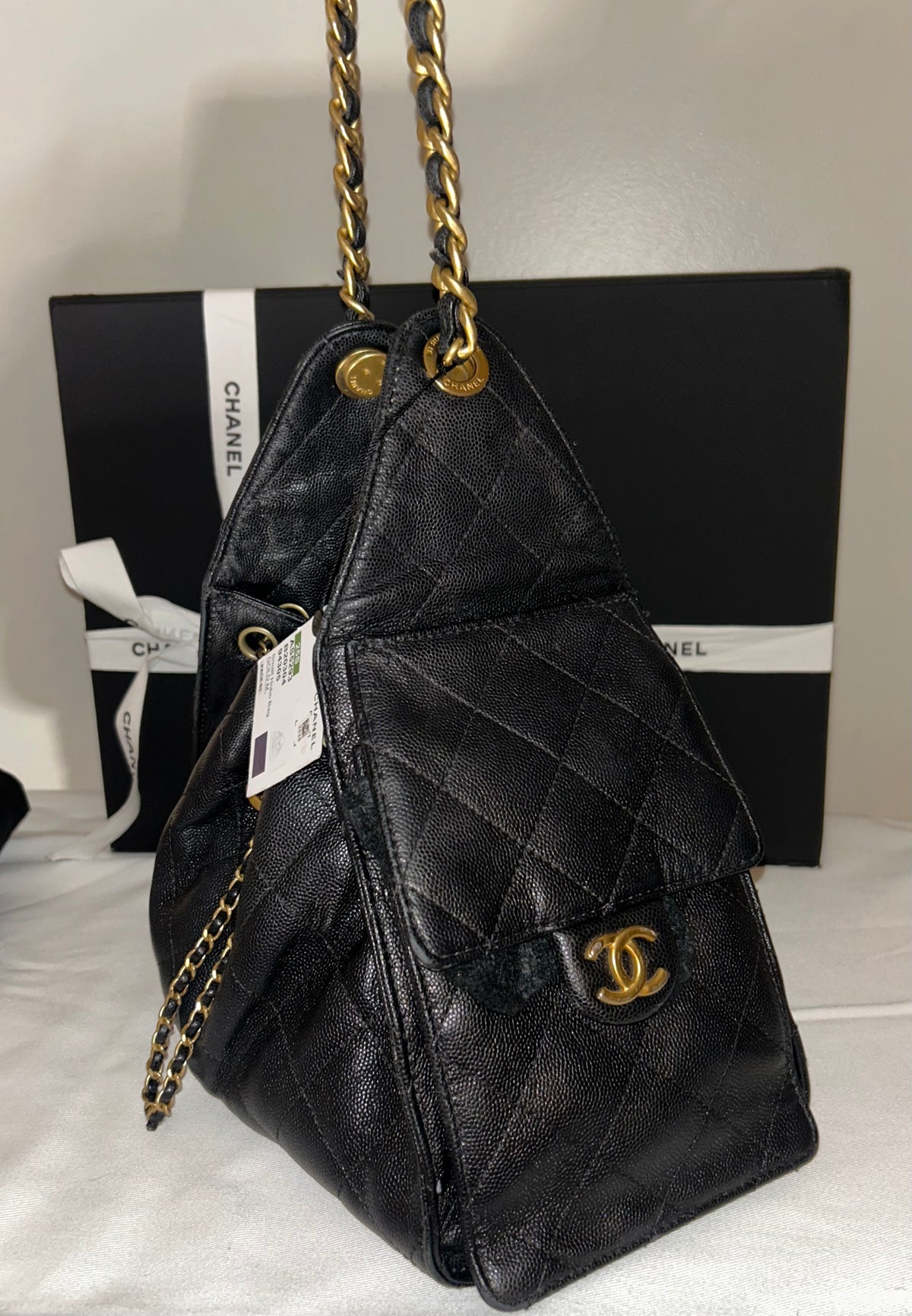 CHANEL 25 Small Hobo Quilted Caviar Leather Handbag Black