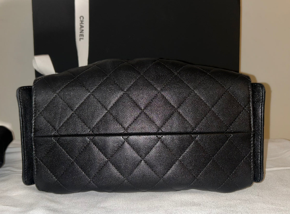CHANEL 25 Small Hobo Quilted Caviar Leather Handbag Black