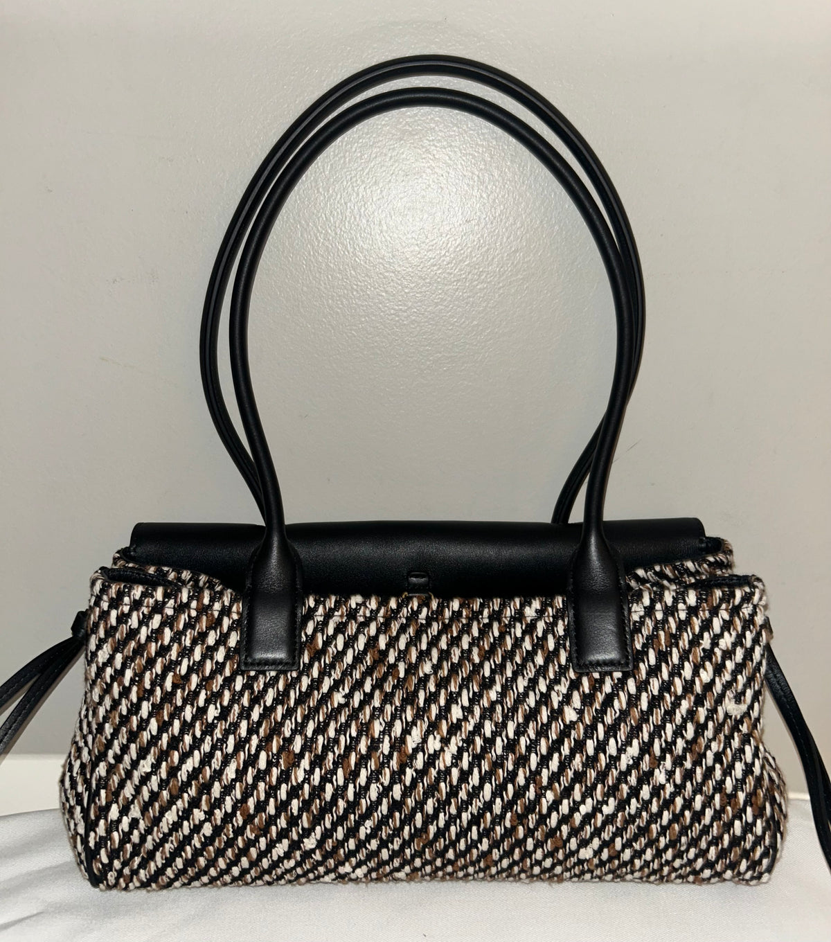 CHANEL 26S "Urban Essential" East West Small Shopping Tote Tweed/Leather Black