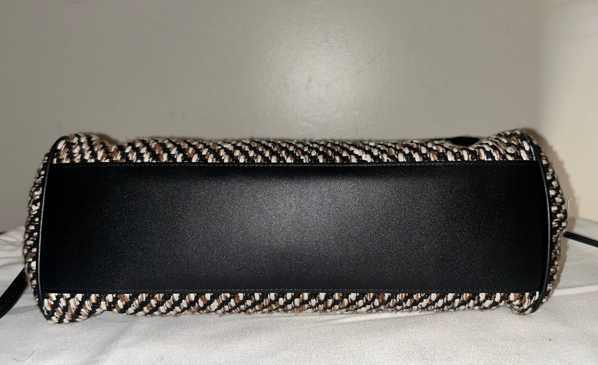CHANEL 26S "Urban Essential" East West Small Shopping Tote Tweed/Leather Black