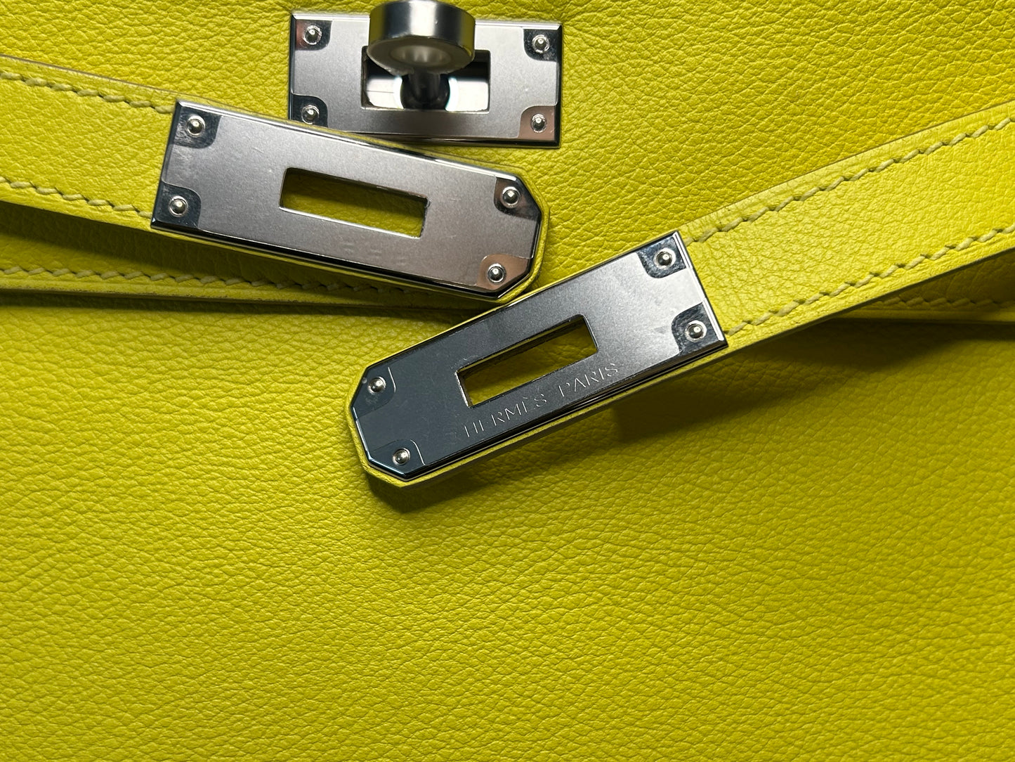 HERMÈS Kelly 28 Lime Evercolor Leather Palladium Hardware Handbag
