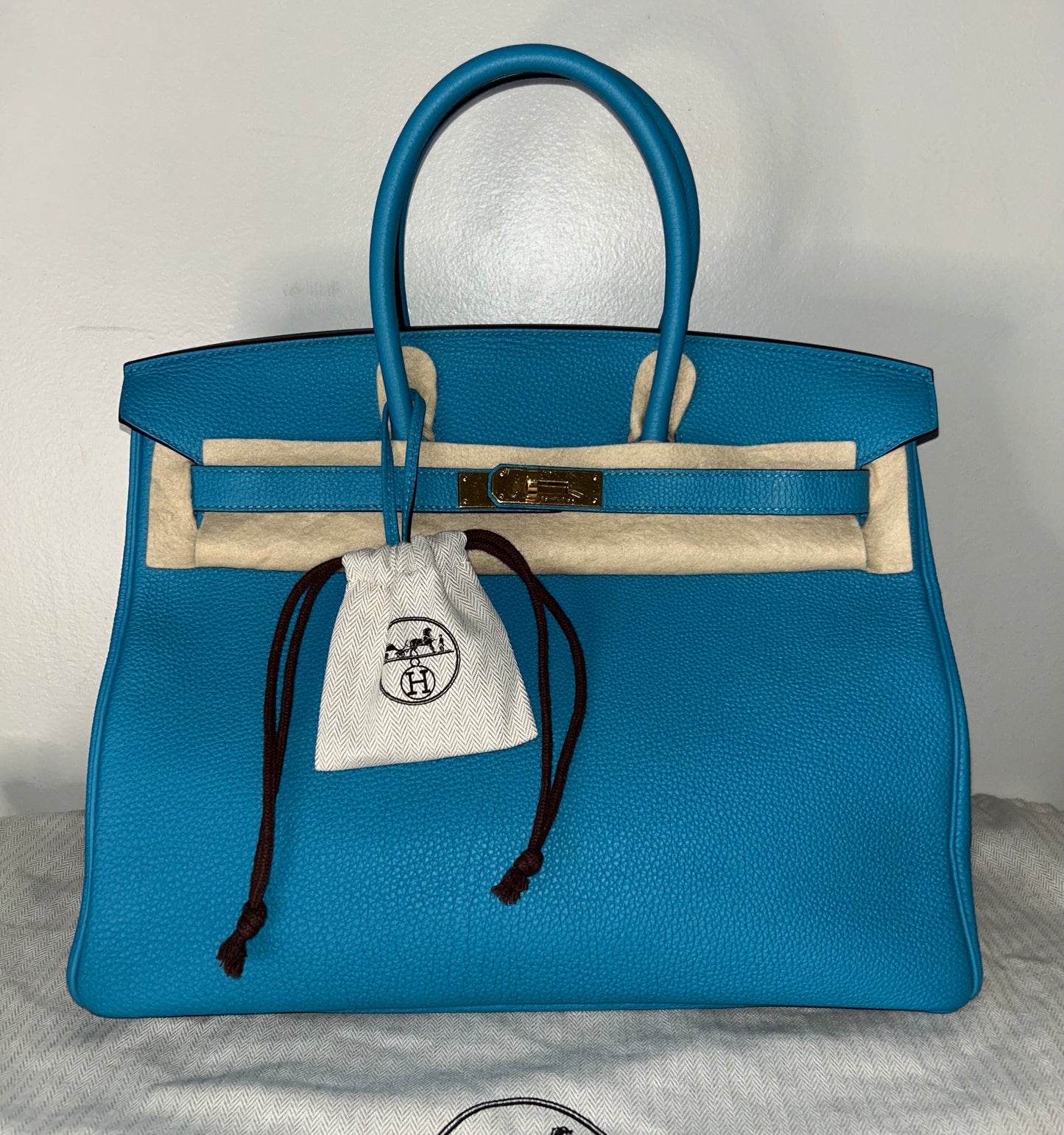 HERMÈS Birkin 35 Bleu Izmir Togo Leather Gold Hardware Handbag