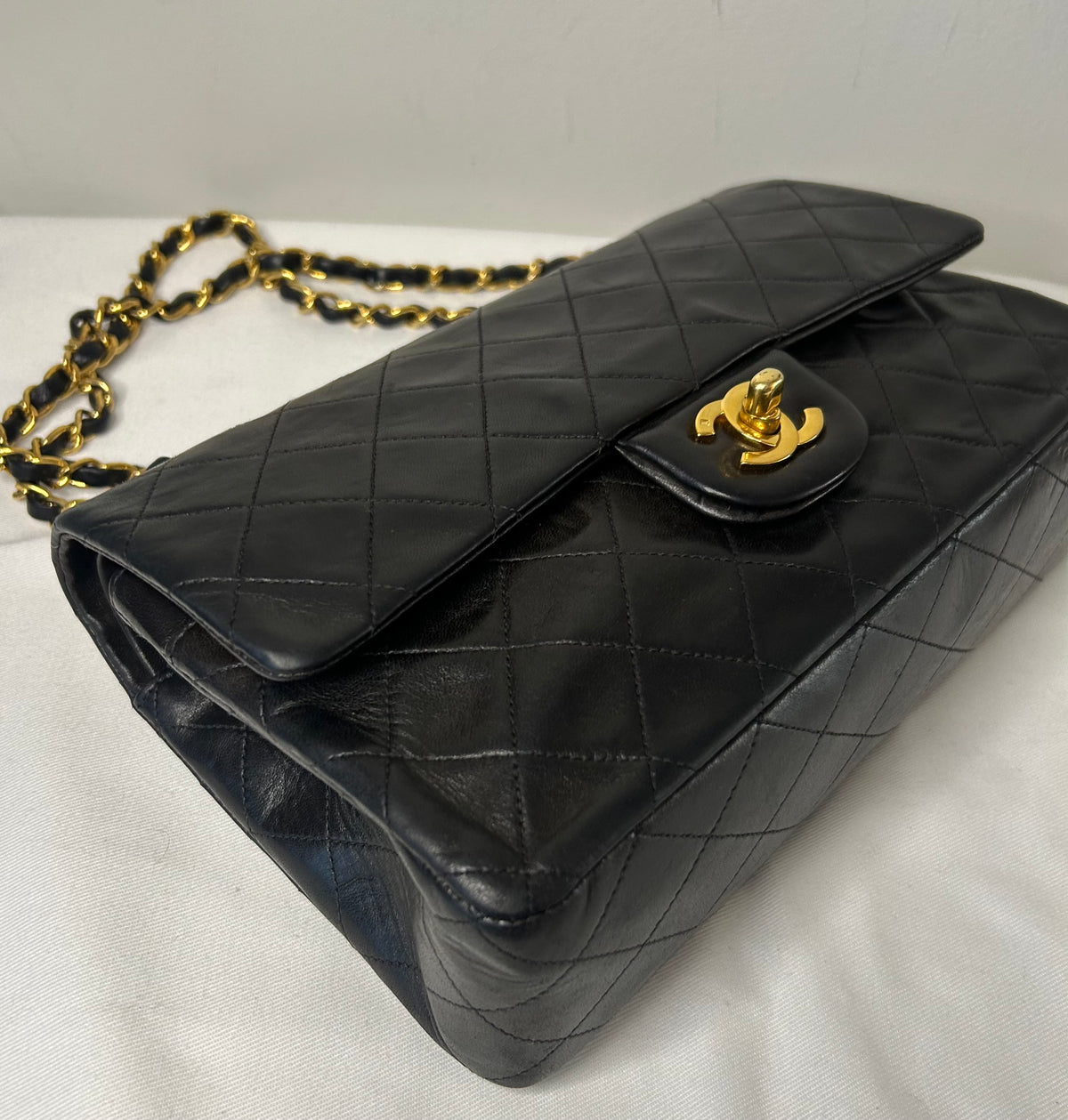 CHANEL Vintage Medium Double Flap Lambskin Quilted Handbag Black / 24k Gold