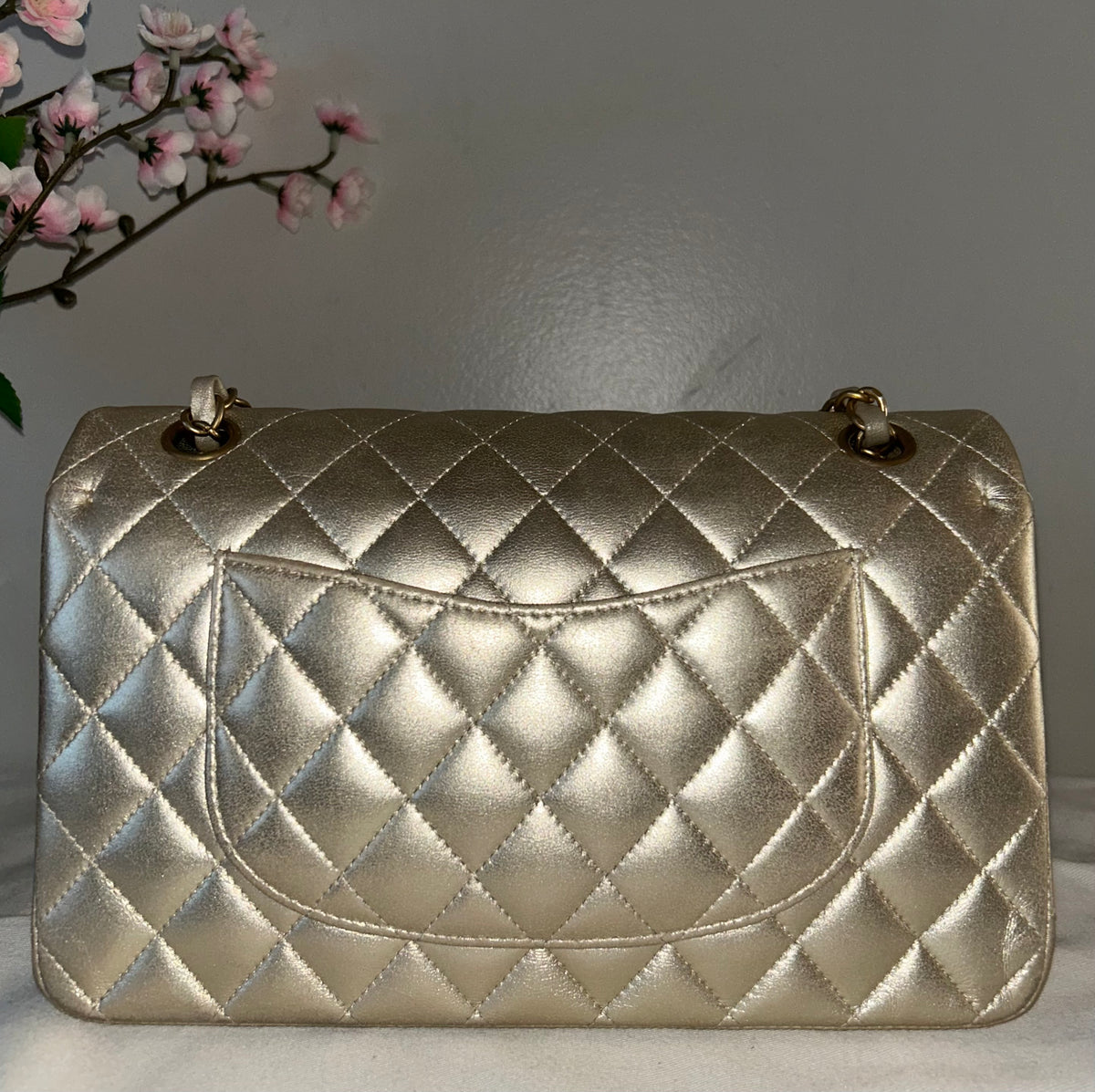 CHANEL Medium Classic Double Flap Metallic Lambskin Quilted Handbag Light Gold