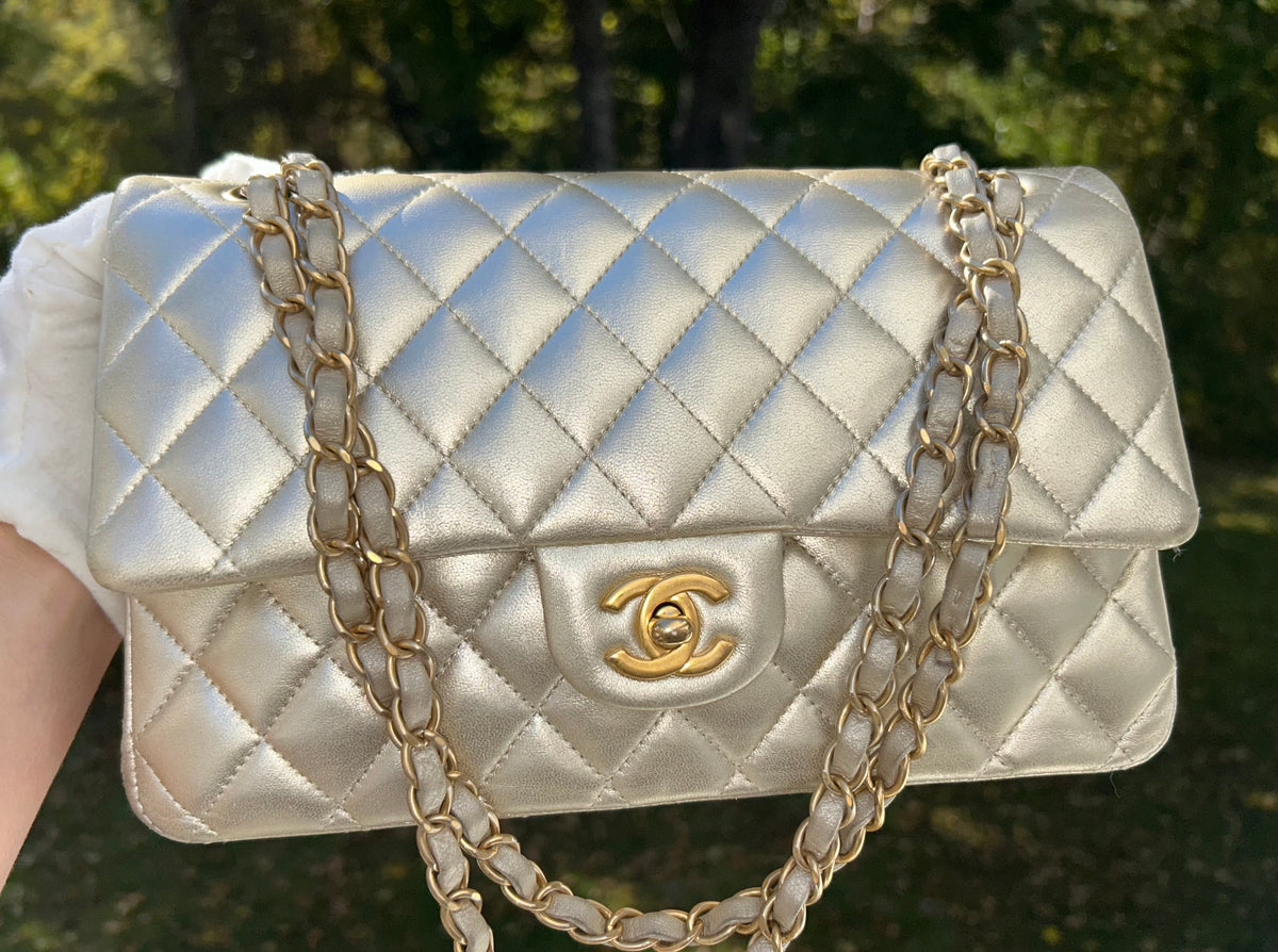 CHANEL Medium Classic Double Flap Metallic Lambskin Quilted Handbag Light Gold