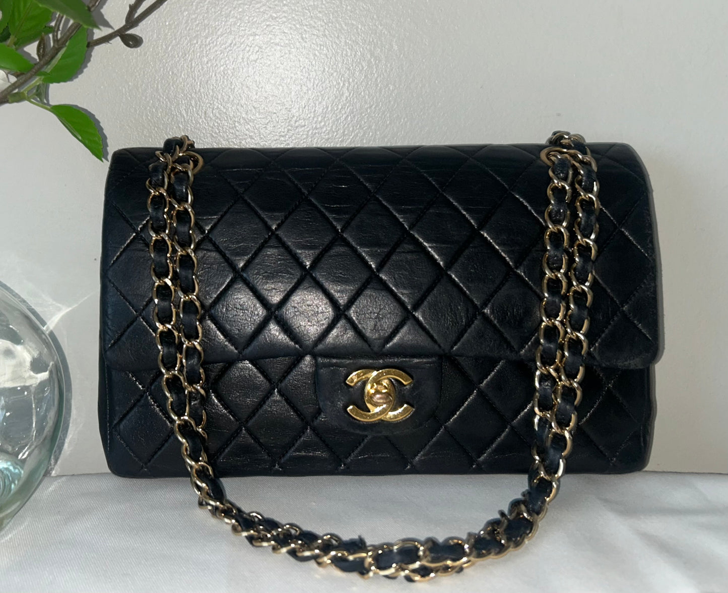 CHANEL Medium Classic Double Flap Lambskin Quilted Handbag Black / 24K Gold