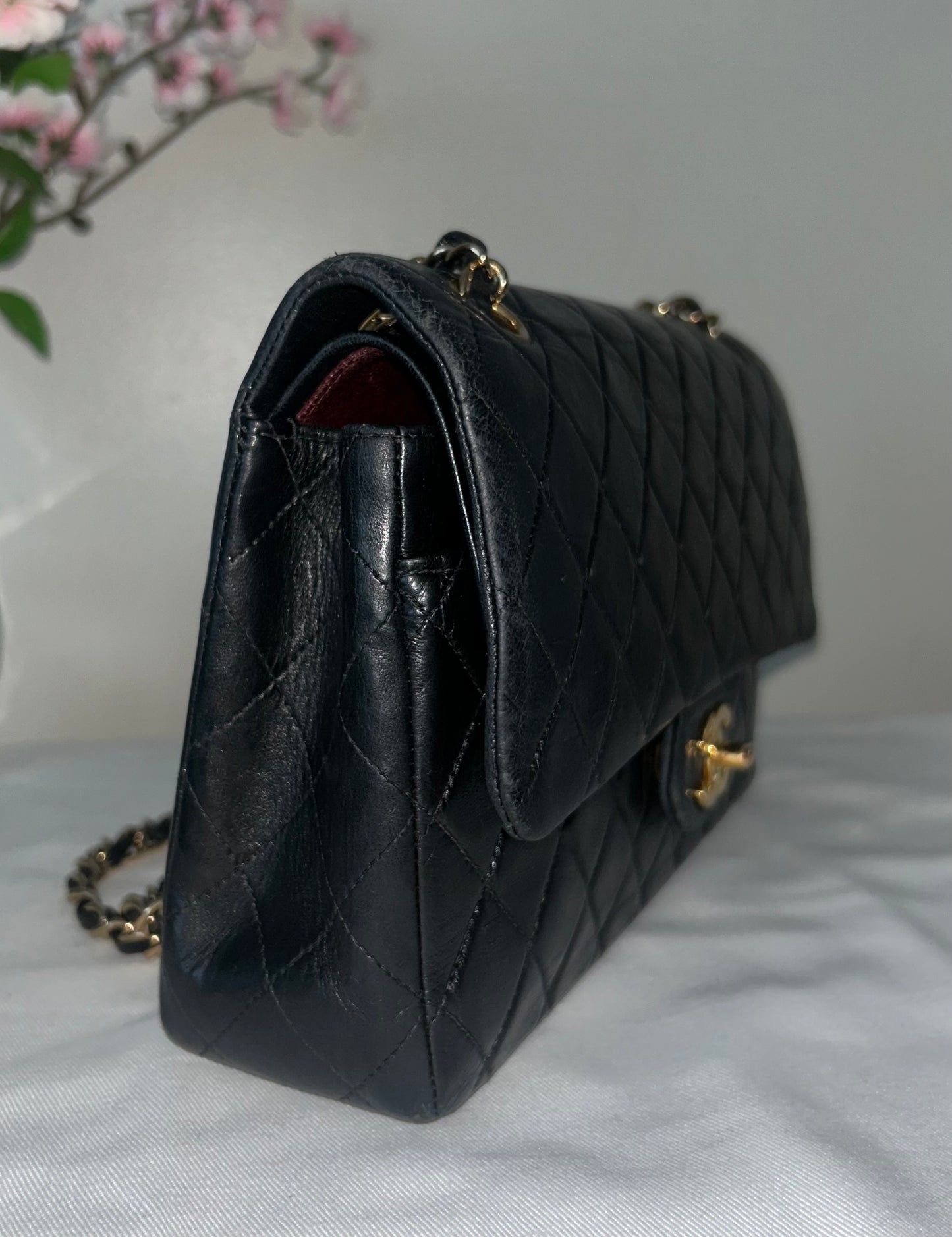 CHANEL Medium Classic Double Flap Lambskin Quilted Handbag Black / 24K Gold